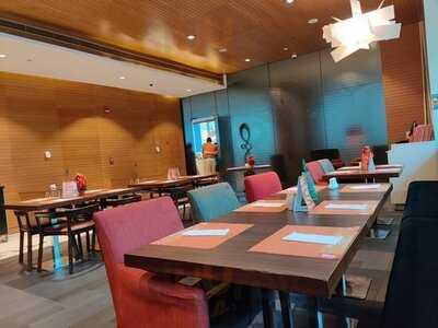 ‪kulcha King Hyaat Place Baniyas‬