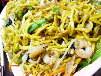 ‪eat & Drink Restaurant‬