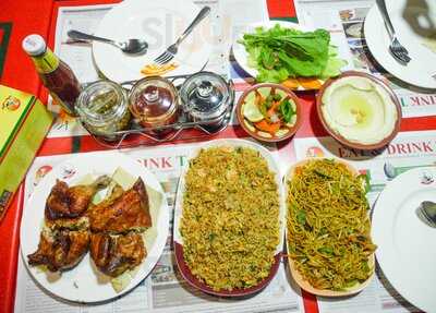 ‪eat & Drink Restaurant‬