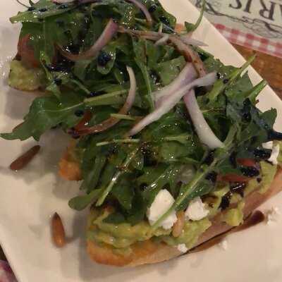 ‪st Tropez Bistro‬