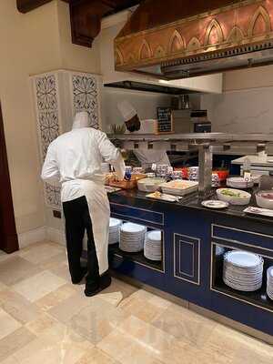 ‪the Rotisserie‬