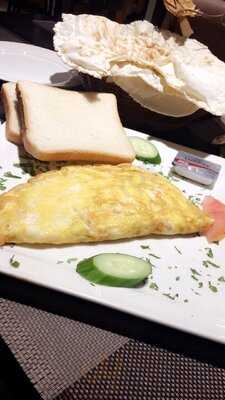 ‪breakfast To Breakfast‬