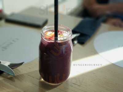 ‪gossip Cafe & Desserts‬