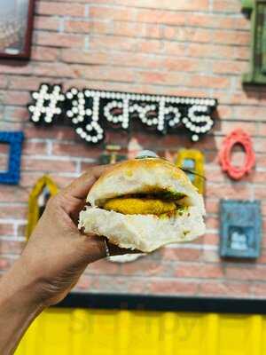 ‪the Bhukkad Cafe - Karama‬