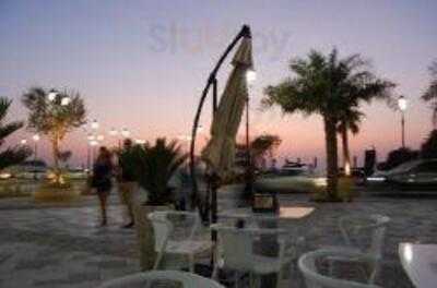 ‪the Ice Factory‬