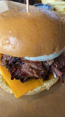 ‪dickey's Barbecue Pit‬