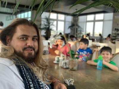 ‪the Hamptons Cafe‬