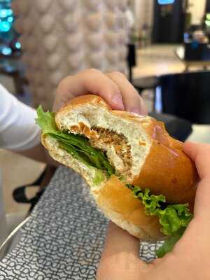 ‪the Burger Joint‬