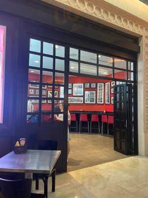 ‪the Burger Joint‬