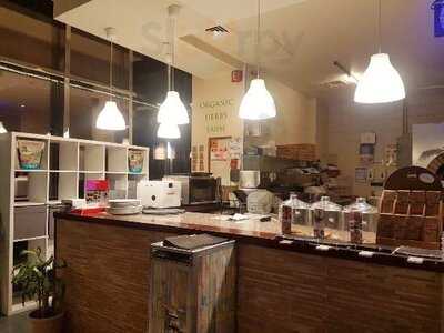 ‪wolf & Friends Lounge‬