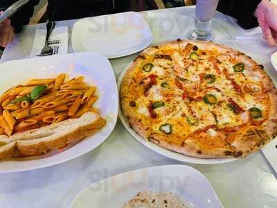 ‪800 Degrees Pizzeria‬