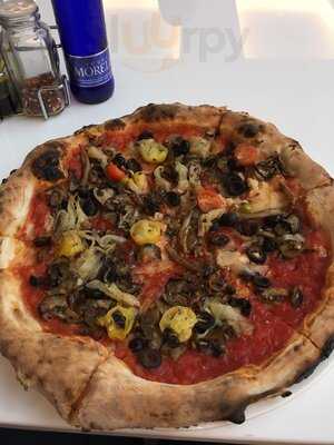 ‪800 Degrees Pizzeria‬