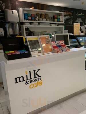 ‪milk & Honey Cafe‬