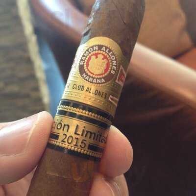 ‪la Casa Del Habano‬