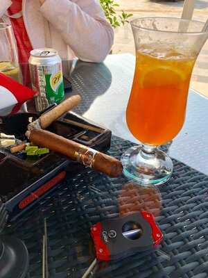 ‪la Casa Del Habano‬