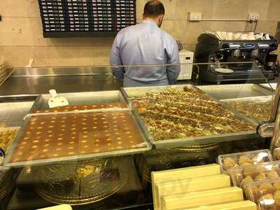 ‪feras Aldiyafa Sweets‬