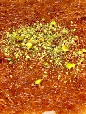 ‪feras Aldiyafa Sweets‬