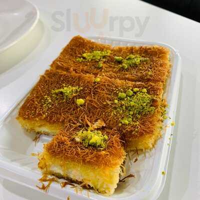 ‪feras Aldiyafa Sweets‬