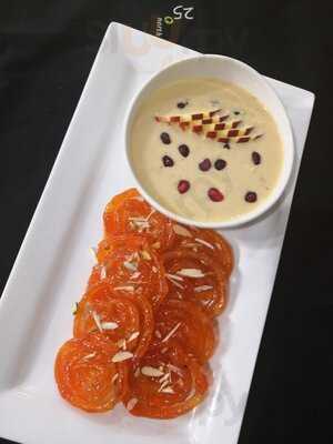 ‪25 Degrees North‬