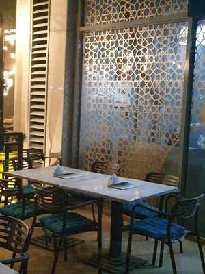 ‪25 Degrees North‬