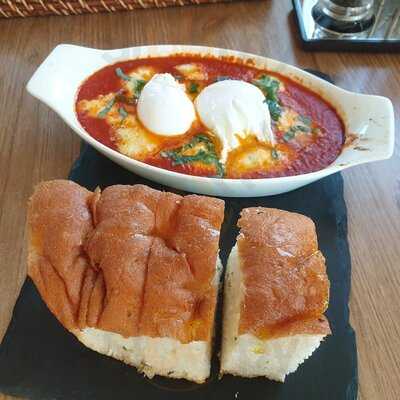 ‪the Hamptons Cafe - Arabian Ranches‬