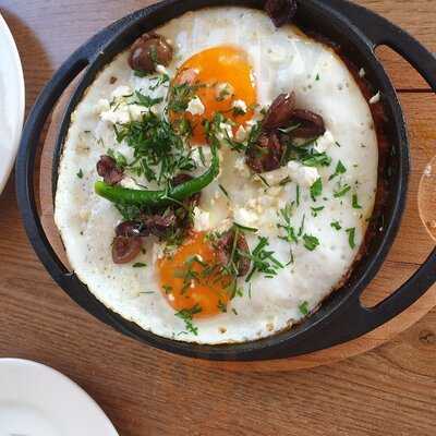 ‪the Hamptons Cafe - Arabian Ranches‬