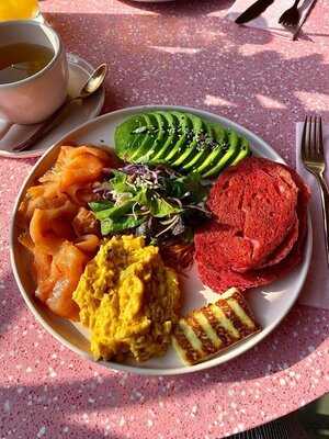 ‪love Vibe Cafe‬