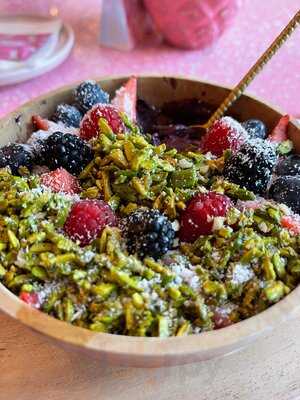 ‪love Vibe Cafe‬