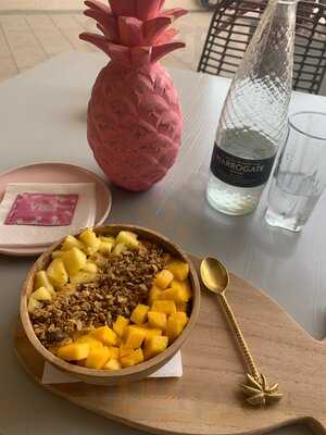 ‪love Vibe Cafe‬