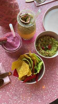 ‪love Vibe Cafe‬