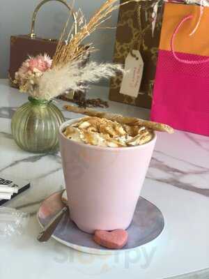 ‪tania’s Teahouse‬