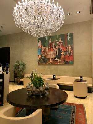 ‪vivel Patisserie‬