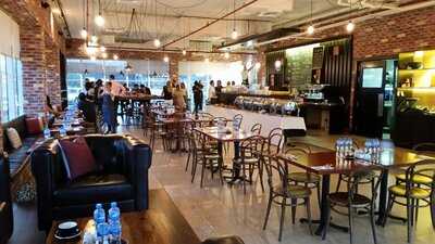 ‪fraiche - Cafe & Bistro‬