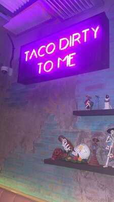 ‪el Chapos Tacos Studio One‬