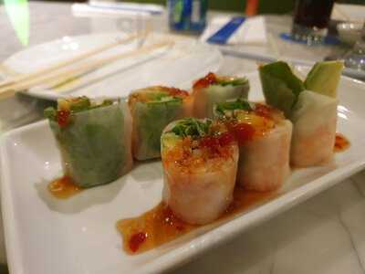 ‪sumo Sushi & Bento‬