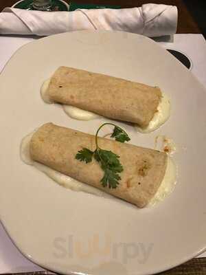 ‪loca Restaurant & Bar‬