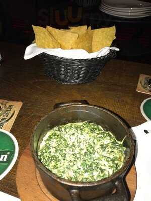 ‪loca Restaurant & Bar‬