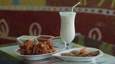 ‪flames Grills & Curry‬