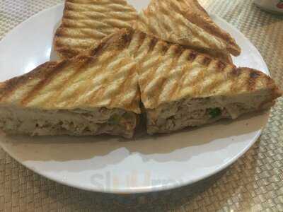 ‪bombay Bites Cafe‬