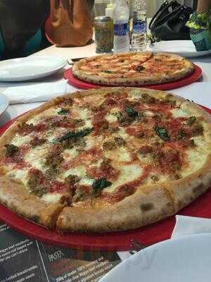 ‪the Pizza Guys‬