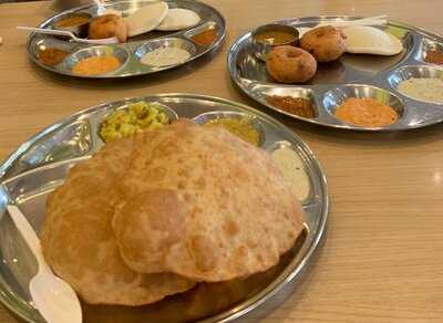 ‪saarangaa Bhojan Shala‬