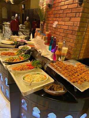 مطعم لال قلعة