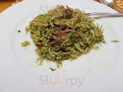 ‪romys Restaurants & Confectioneries‬