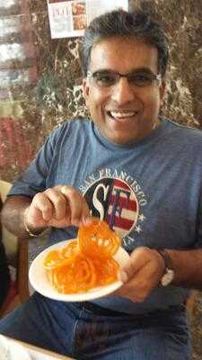 ‪romys Restaurants & Confectioneries‬