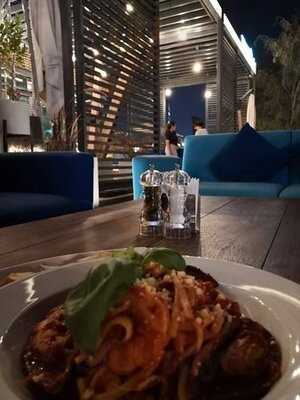 ‪phantom Beach Seafood Restaurant‬