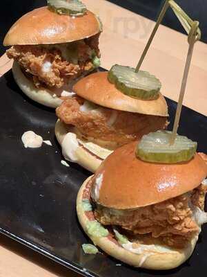 ‪tgi Friday's - Dubai Mall‬