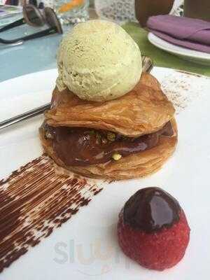 ‪lua Restaurant & Lounge‬