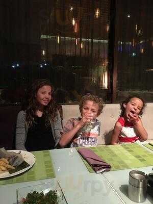 ‪lua Restaurant & Lounge‬