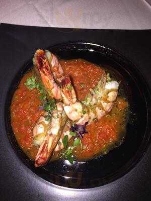 ‪lua Restaurant & Lounge‬