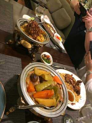 ‪seven Sands & Falcon Lounge‬